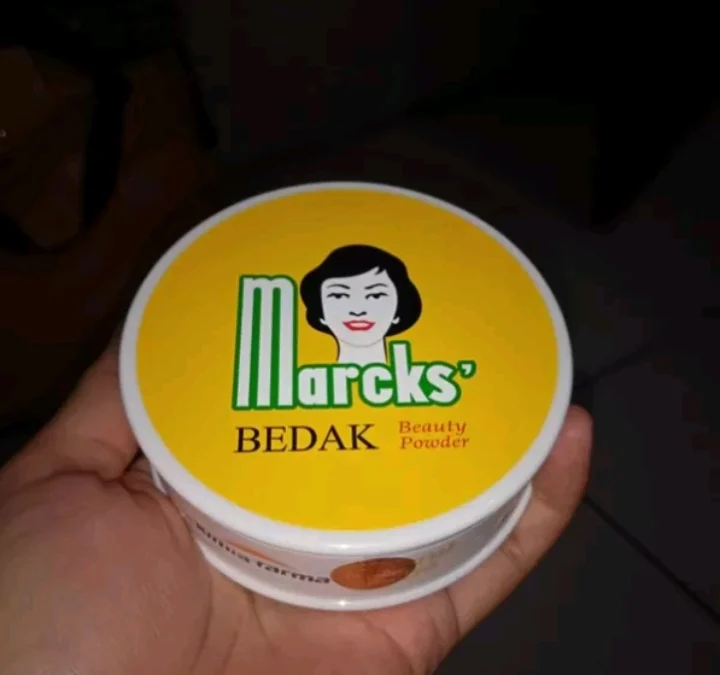 Efek Samping Bedak Marcks