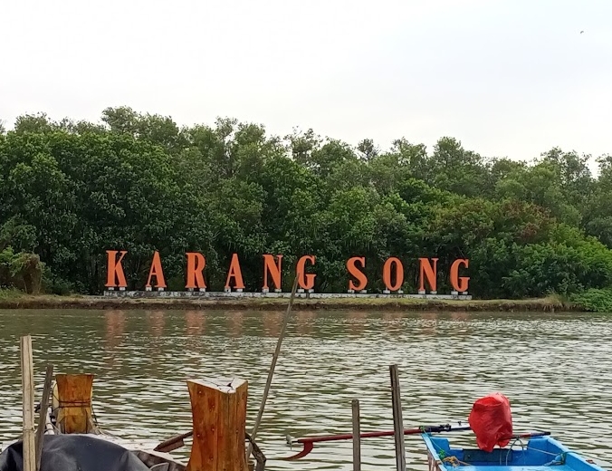 Pantai Karangsong