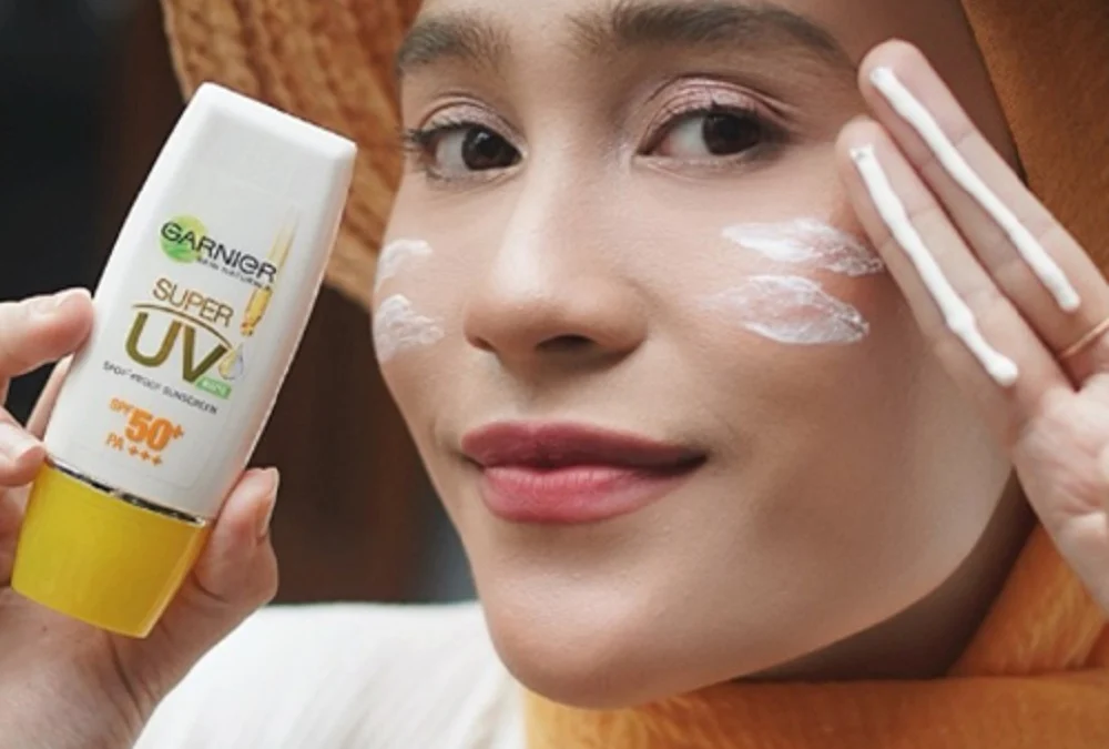 BYE BYE KULIT BELANG, Pakai Sunscreen Garnier Bisa Terhindar Dari Kulit Belang, Begini Cara Pakainya!