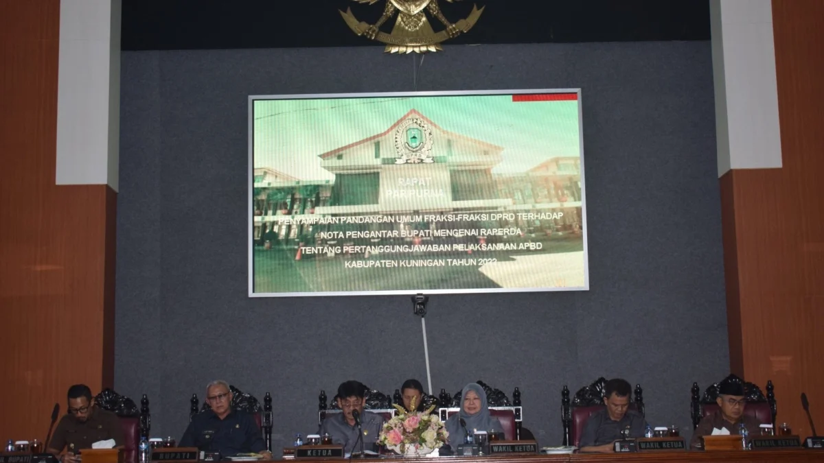 rapat paripurna PU fraksi DPRD Kuningan