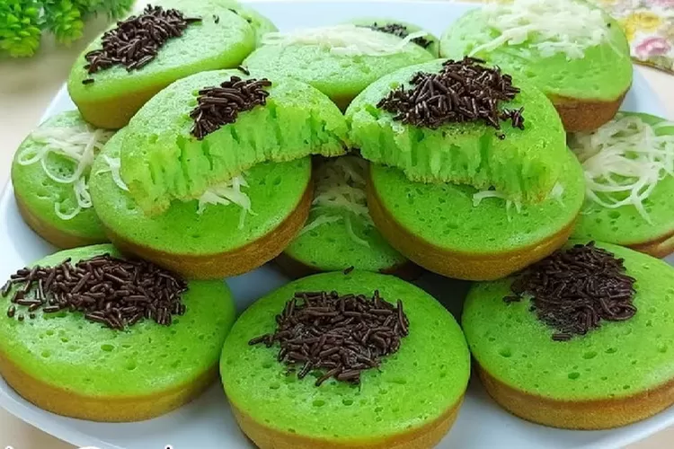 CARA BUAT KUE PUKIS YANG BERBAGAI VARIAN YANG ENAK