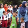 Kegiatan Apa Saja Hari Pertama Sekolah? Ada 5 Kegiatan Anak-anak Di Sekolah. Ayo Cek Disini!