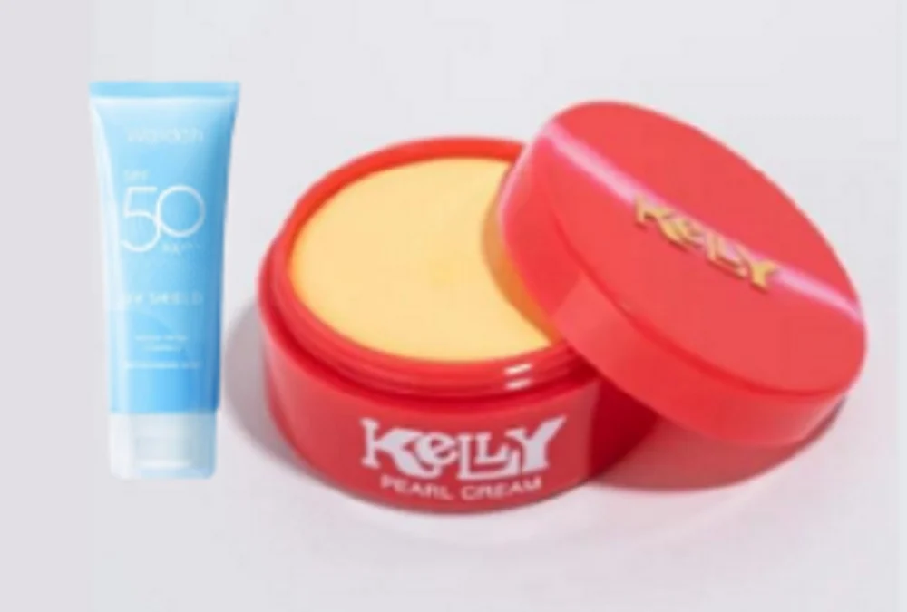 Wajah Glowing Parah Cuma Pakai Bedak Kelly Dan Sunscreen Wardah, Ternyata Ini Rahasianya!