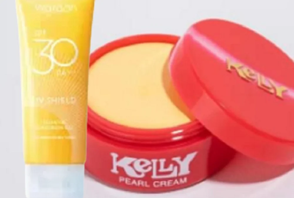 HASILNYA MEMUASKAN! Tips Pakai Bedak Kelly Dan Sunscreen Wardah Agar Wajah Glowing Parah