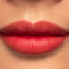 Lipstik cantik dengan bahan alami