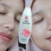 cara membersihkan wajah dengan air mawar