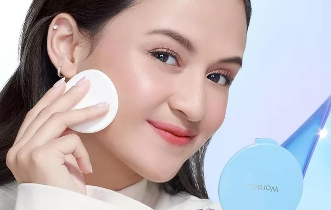 Cukup Pakai Bedak Wardah Ini Saja, Kulit Wajah Putih Glowing Alami Seharian