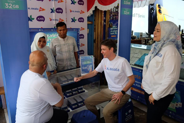 Peringati Hari Pelanggan Nasional 2023, XL Berikan Promo Khusus kepada Pelanggan