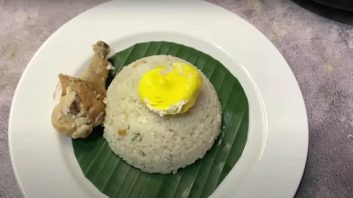 resep nasi gurih ayam telur