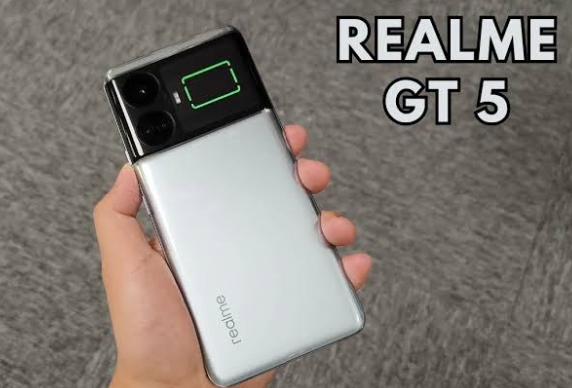 Realme GT5