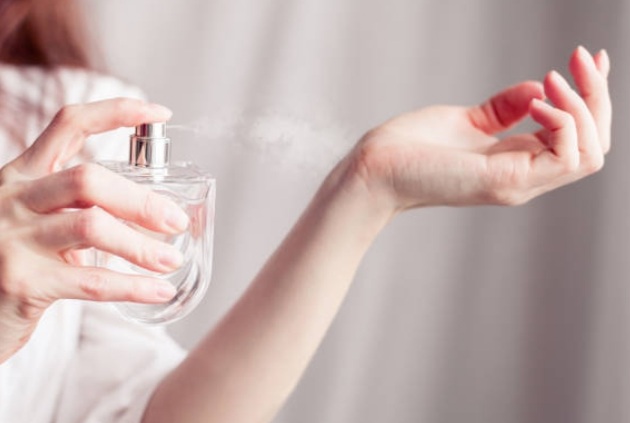 Parfum Wanita Yang Terbaik, Murah Harganya Wanginya Mirip Parfum Mahal