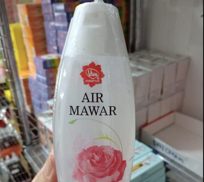 glowing dengan air mawar viva