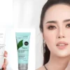 ilustrasi pakai Sabun Wajah Wardah White Secret atau Mineral Botanica putihkan wajah