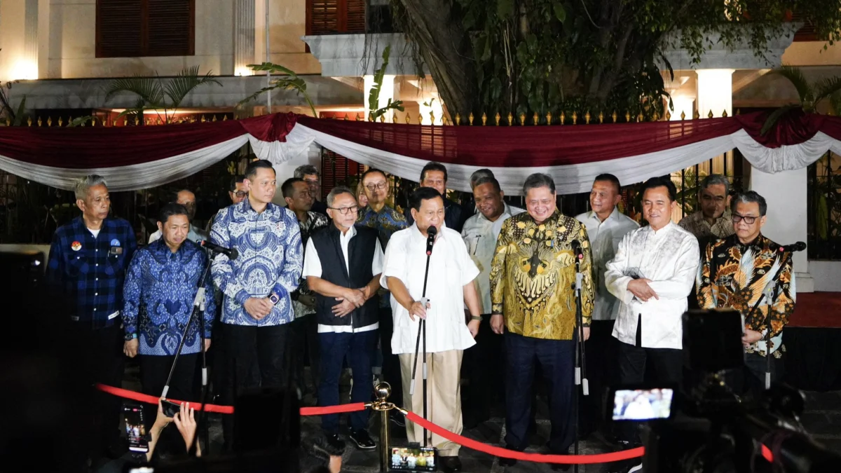 Prabowo dan ketum partai Koalisi Indonesia Maju bertemu di Kertanegara pada Jumat (13/10) malam.