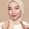 Rekomendasi Lipstik Wardah Colorfit Velvet Matte Lip Mousse Tahan Lama, Super Lembut dan Tidak Lengket Wajah Tampak Segar dan Glowing. 14 Warna Ada Disini!