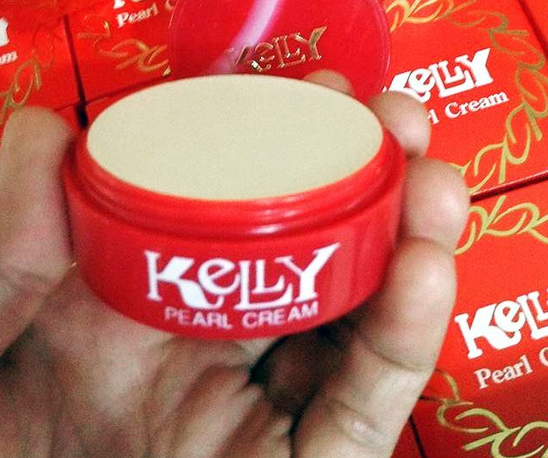 Gunakan bedak kelly untuk usia 40 tahun