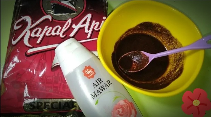 Flek Hitam Hilang Permanen dan Wajah Kembali Kinclong Serta Awet Muda dengan Racikan Air Mawar Plus Kopi