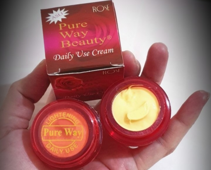 Cara Pemakaian Cream Rose Yang Tepat Agar Wajah Cerah Putih dan Glowing