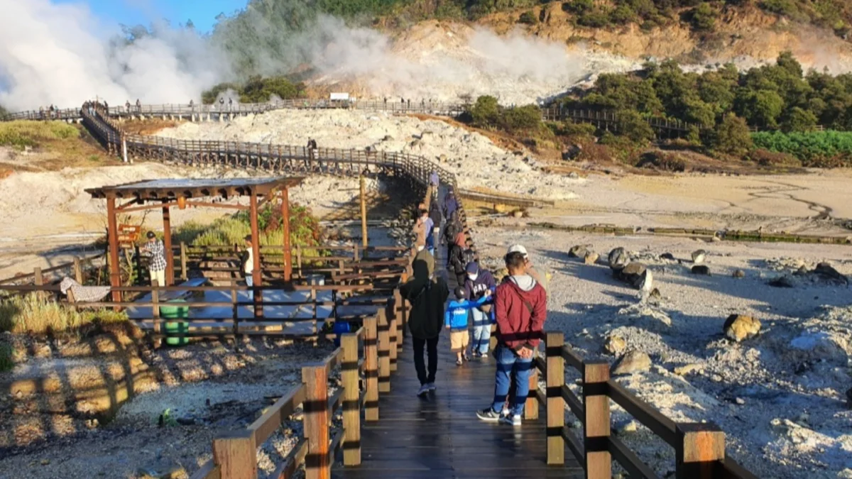 kawah sikidang dieng