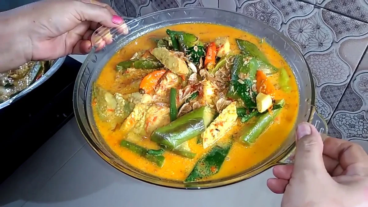 Cara Memasak Sayur Terong Kuah Santan yang Gurih dan Nikmat