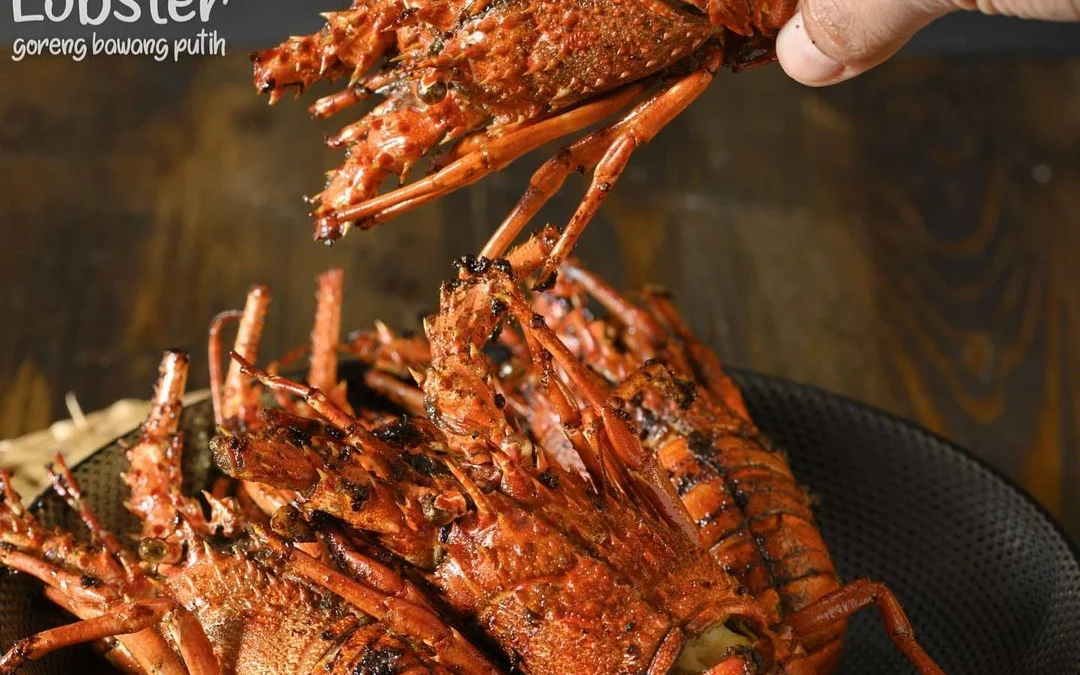 OLAHAN KULINER DARI LOBSTER YANG ENAK DI SANTAP DI RUMAH