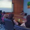 Zetizen RC Menjadi Pengisi Materi di Acara Kunjungan Jurnalistik Islamic Centre ke Radar Cirebon