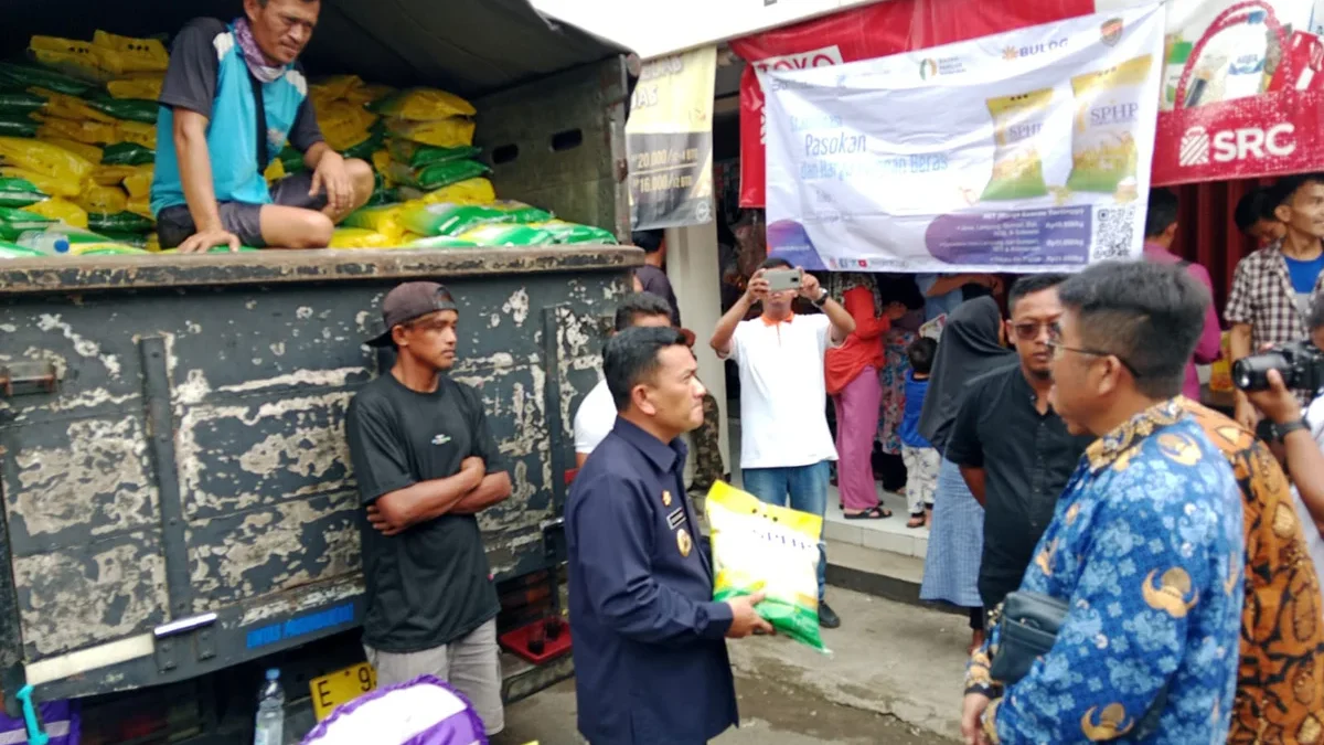 mengatasi harga beras yang kian naik Pemkab Majalengka adakan pasar murah