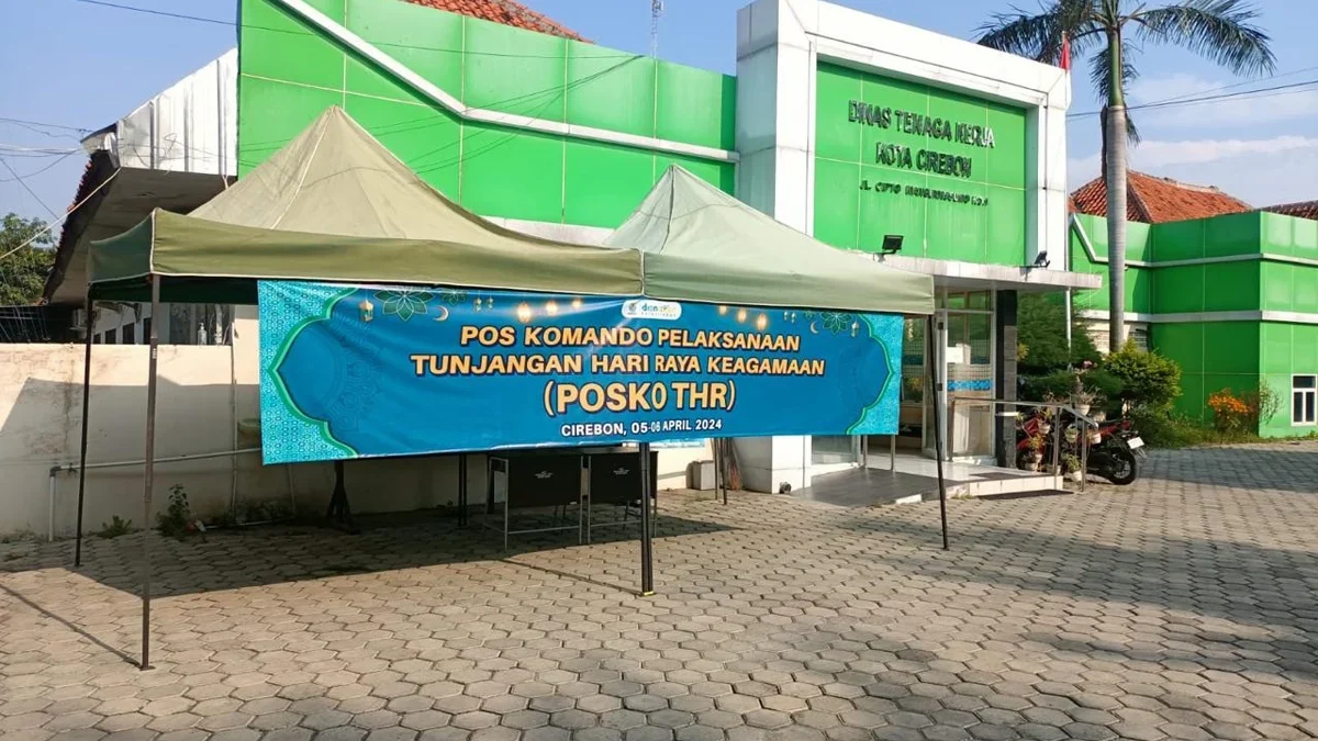 Selama dua hari 5-6 April 2024 membuka posko pengaduan THR di halaman kantor Disnaker.