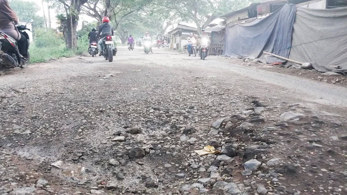 Bupati Cirebon Siapkan 10 Paket Strategis untuk Perbaikan Jalan yang Masih Rusak, Jalur Ini Jadi Prioritas