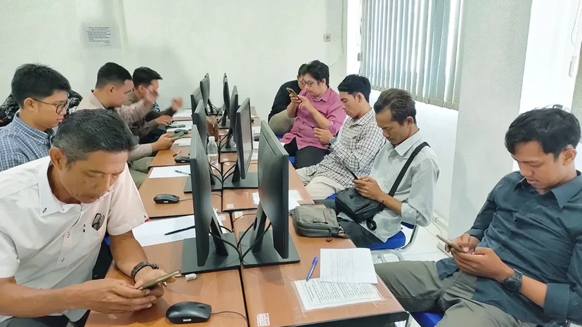 Tahap pertama ujian tes tulis berbasis komputer (Computer Assisted Test atau CAT) bagi calon anggota Panitia P