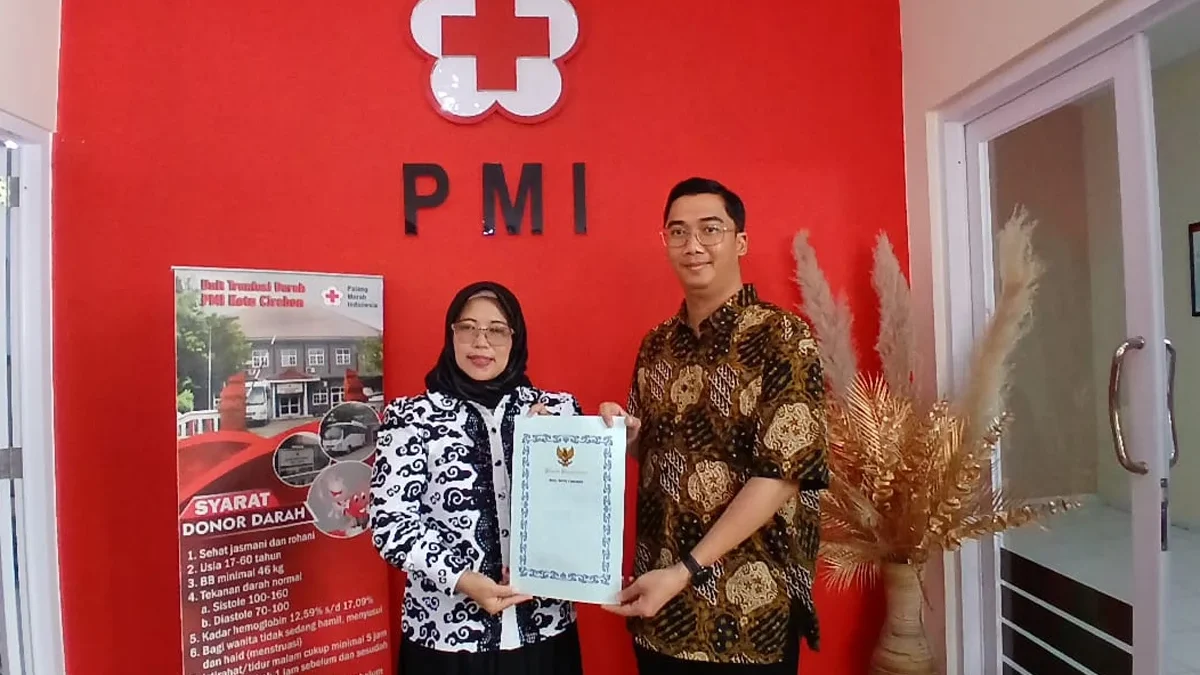 Indomaret mendapat penghargaan dari Palang Merah Indonesia (PMI) Cabang Kota Cirebon.