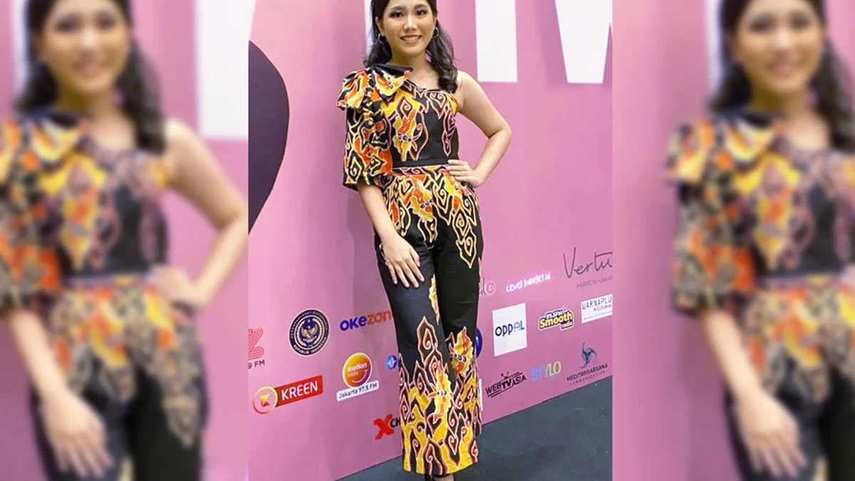 Carissa Aretha Zara berhasil meraih prestasi gemilang di ajang Indonesia Teen Fashion Week (ITFW).