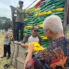 Gerakan Pangan Murah (GPM) digelar di Lapangan Kebon Pelok, Kelurahan Kalijaga, Kecamatan Harjamukti.