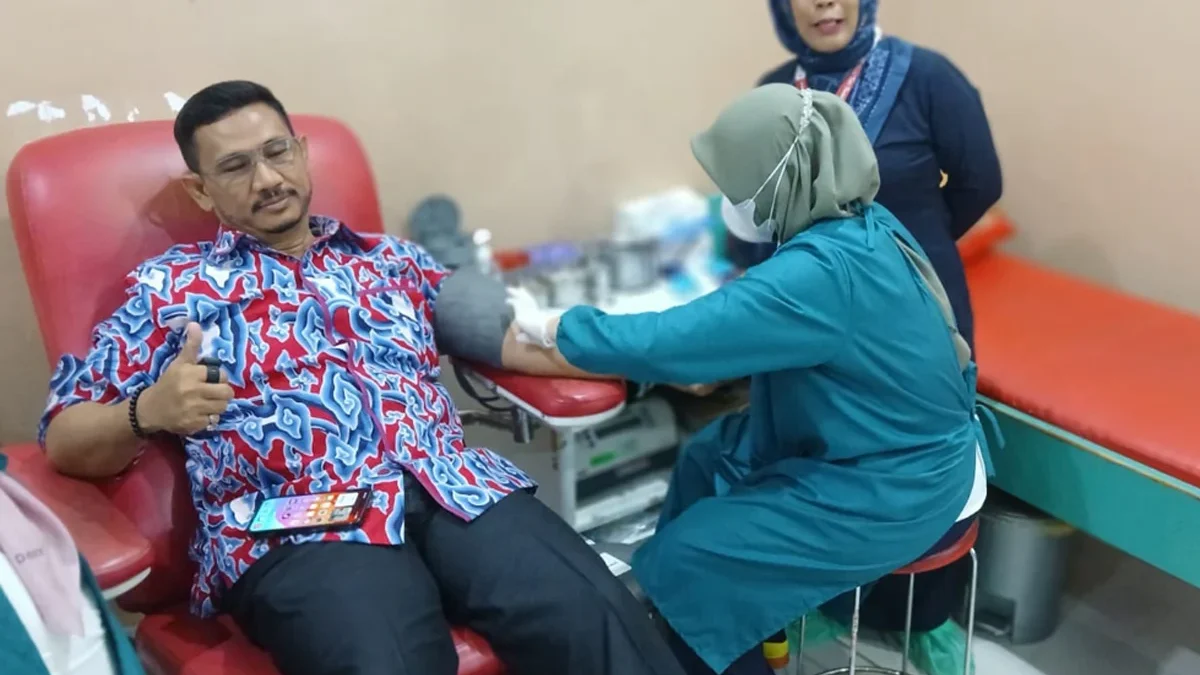 Program Aksi pengumpulan 3.000 kantong darah dalam rangka HUT ke-79 PMI diikuti oleh berbagai kalangan.