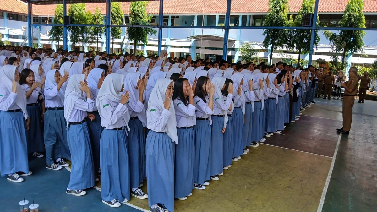 Siswa dari SMAN 1 Kota Cirebon