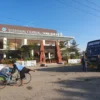 Sejumlah bus parkir di terminal Ciledug.