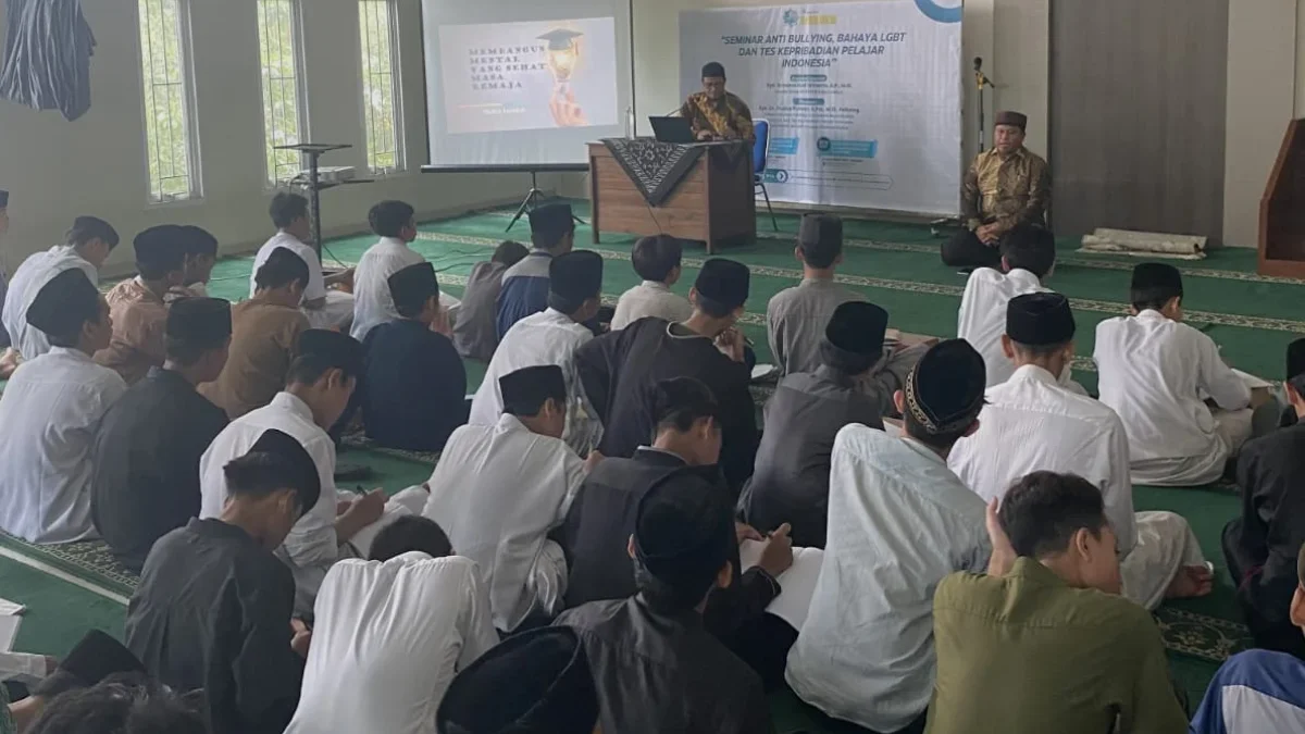 Seminar anti buliying dan bahaya lgbt pondok pesantren sabilul quran