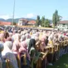 Pertunjukan angklung kolosal di Kabupaten Kuningan