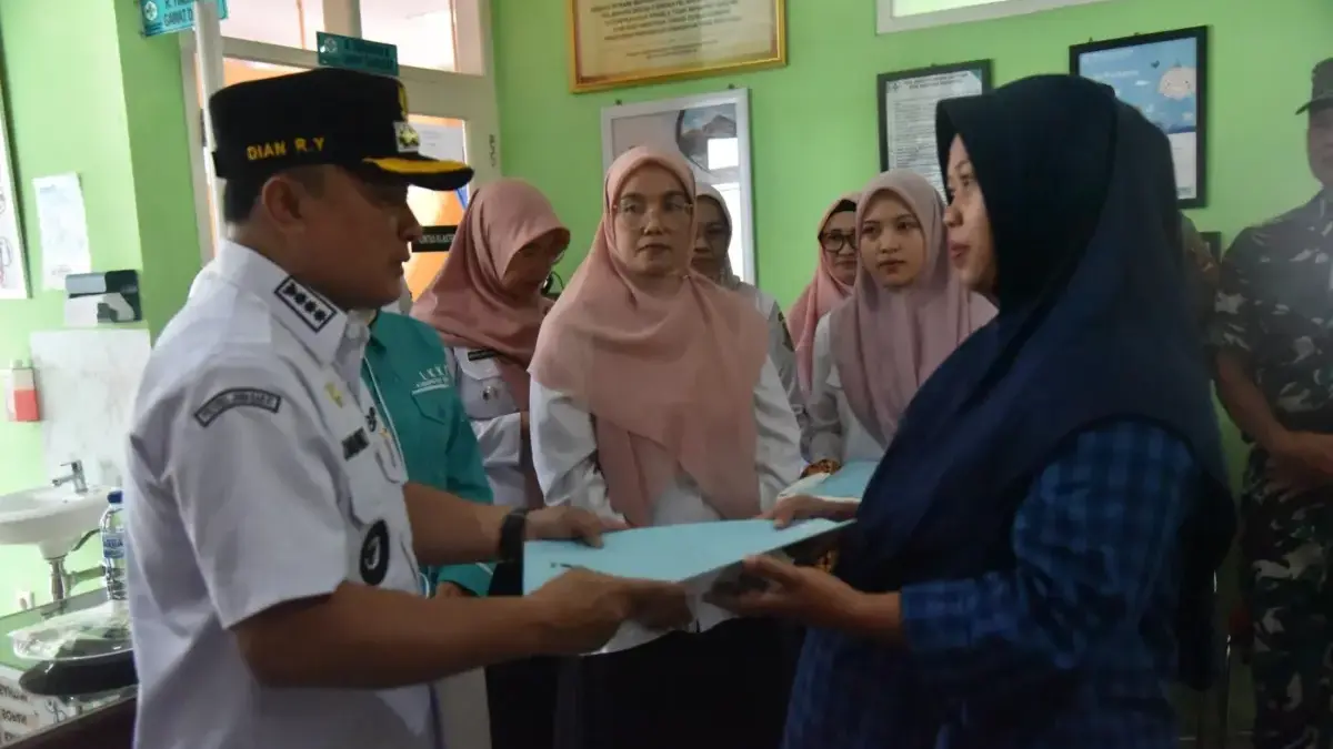 pembagian kartu BPJS Kesehatan di Kuningan