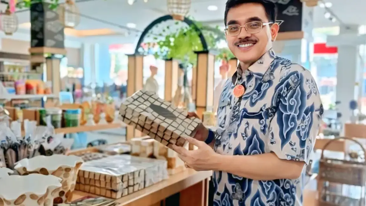 Kepala DKUKMPP Kota Cirebon