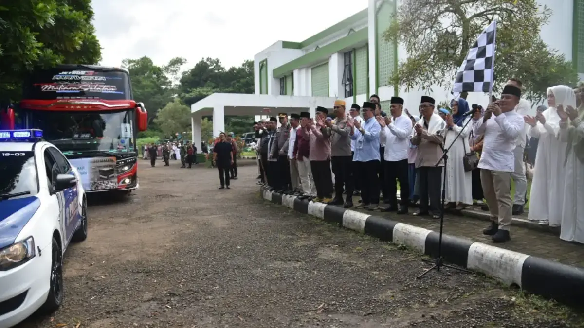 Pemberangkatan Calon Haji Kloter 9 Kuningan