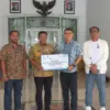 Warga terdampak bencana di Majalengka terima sertifikat tanah
