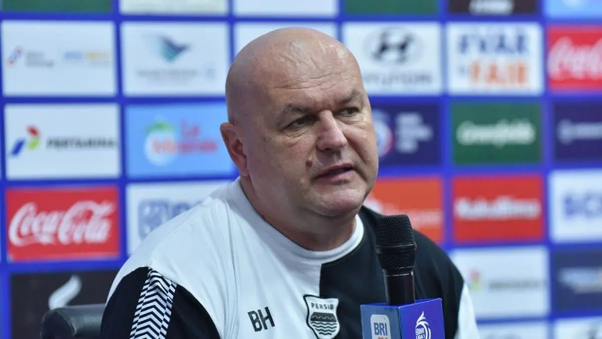 Pelatih Persib Bandung Bojan Hodak