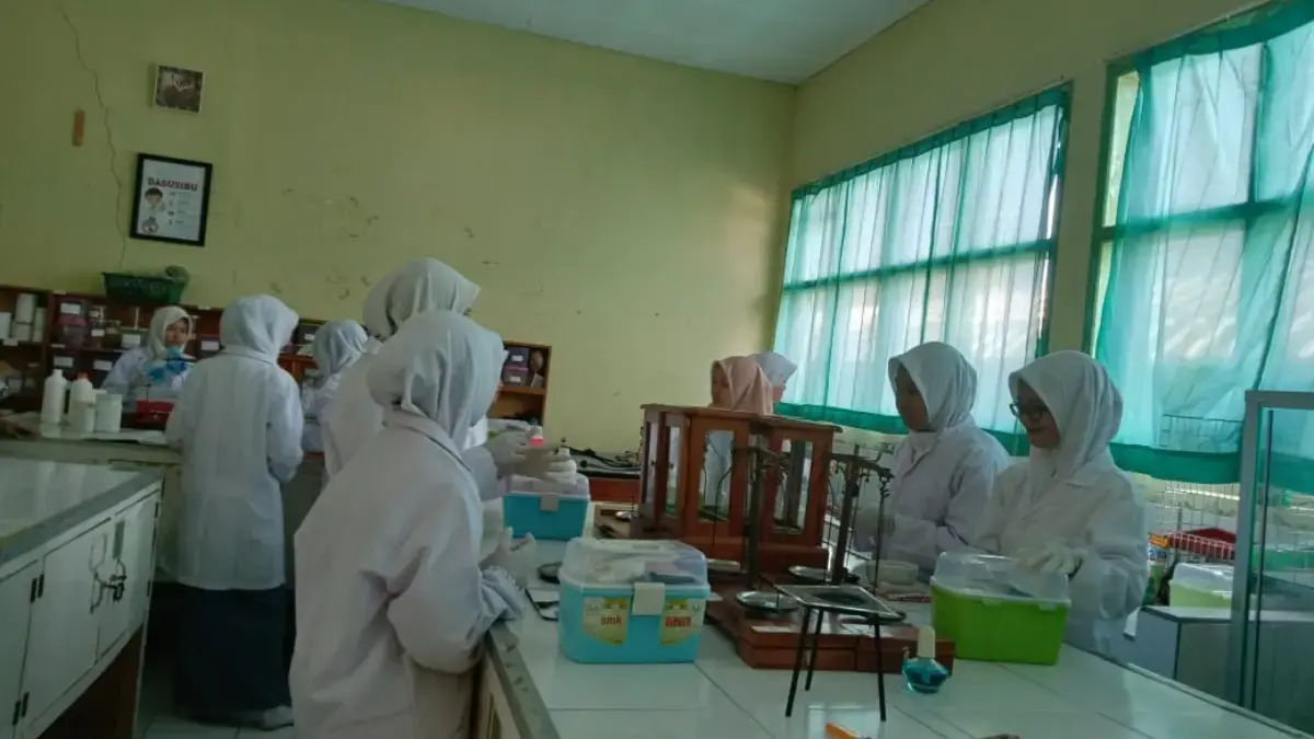 Siswa SMK Ar-Rahmat Majalengka