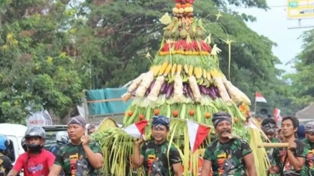 Talitian, Cara Jitu Atasi Kemiskinan di Sukasari Kidul Majalengka tradisi talitian sukasari majalengka