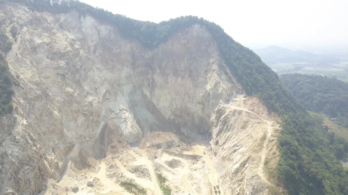 gunung kuda saksi kejayaan kesultanan cirebon