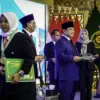 gaji hakim wakil tuhan naik 280 persen