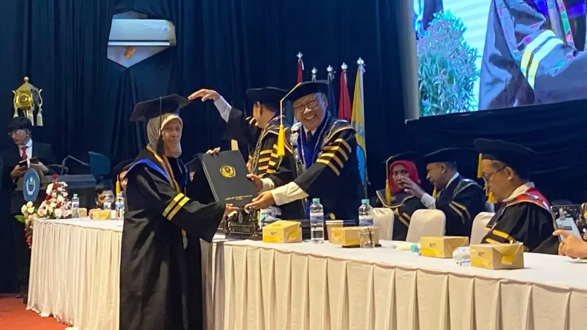 UGJ resmi diwisuda