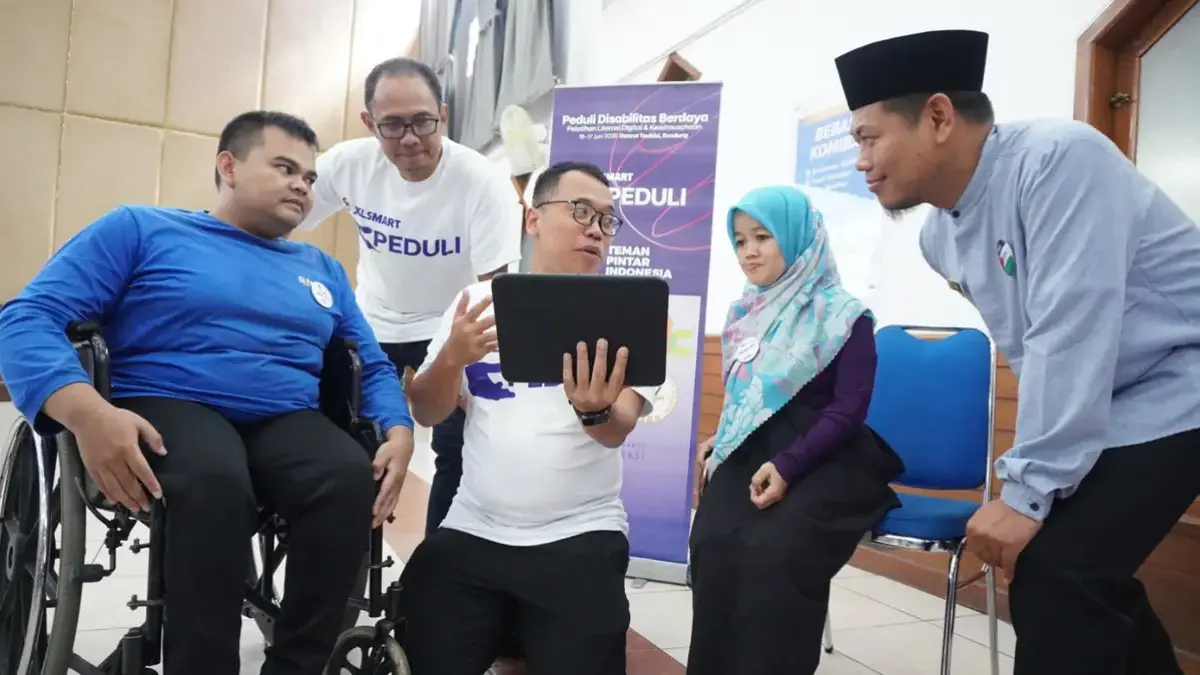 XLSMART Latih 100 Penyandang Disabilitas Jadi Wirausaha Digital.jpg