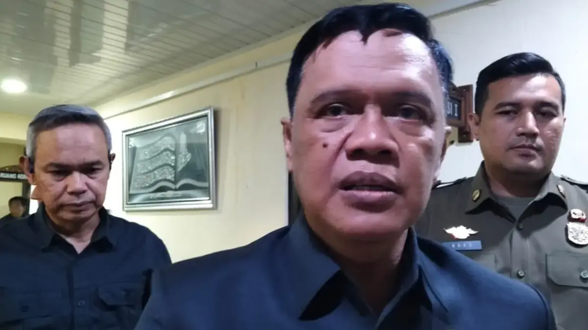Sekretaris Daerah Kabupaten Cirebon Dr Hilmy Riva\'i MPd